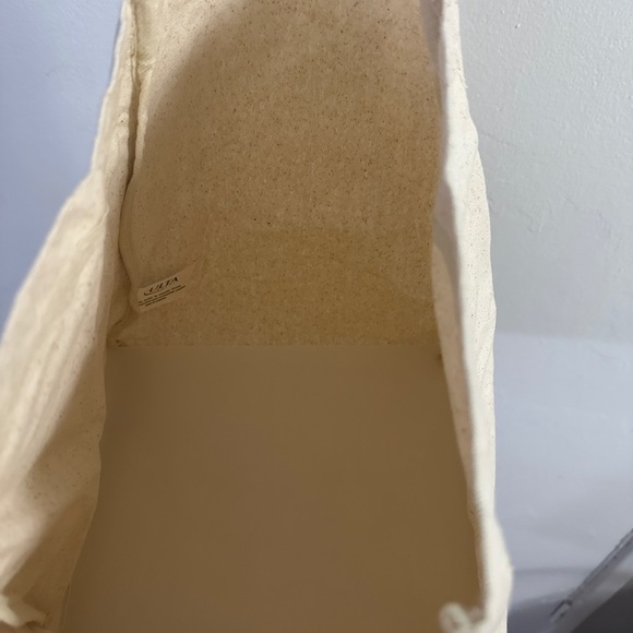 🛍️NWT ULTA tote “Finding Beauty Everywhere” - Picture 7 of 7